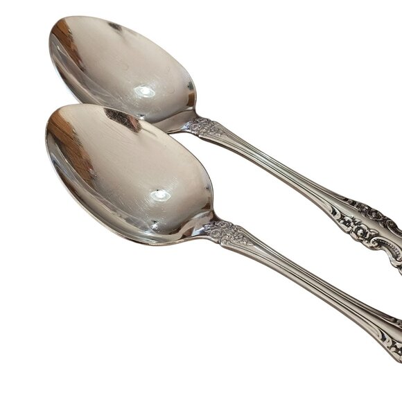 2 Oneida Renoir Pembrooke Serving Spoons 8.5" SS pierced 90s vtg Baroque flaw - Picture 3 of 12
